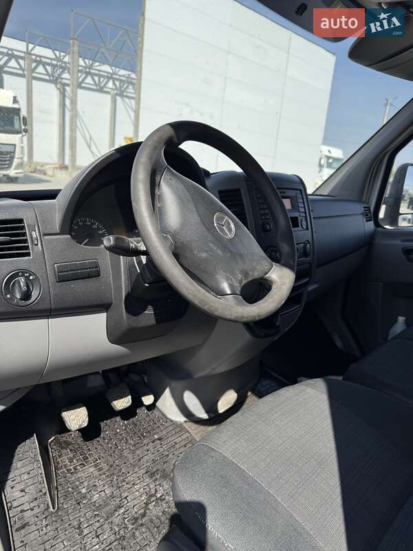 Грузовой фургон Mercedes-Benz Sprinter 2014 в Львове