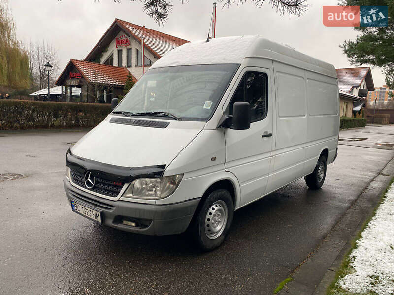 Грузовой фургон Mercedes-Benz Sprinter 2006 в Ивано-Франковске