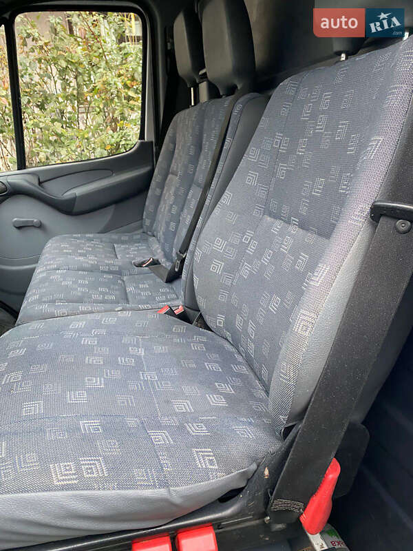 Грузовой фургон Mercedes-Benz Sprinter 2006 в Ивано-Франковске