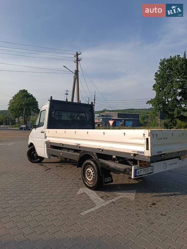 Борт Mercedes-Benz Sprinter 2004 в Старом Самборе