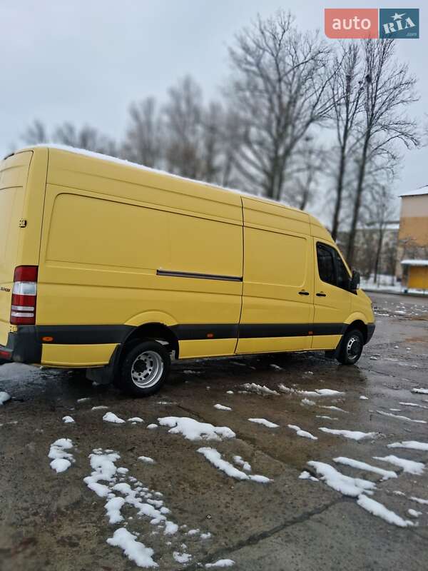 Грузовой фургон Mercedes-Benz Sprinter 2010 в Львове