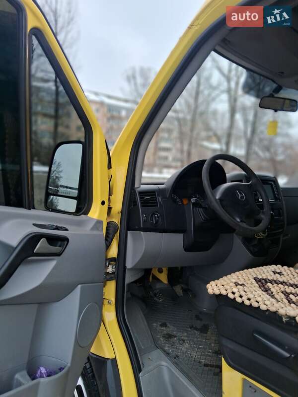 Грузовой фургон Mercedes-Benz Sprinter 2010 в Львове