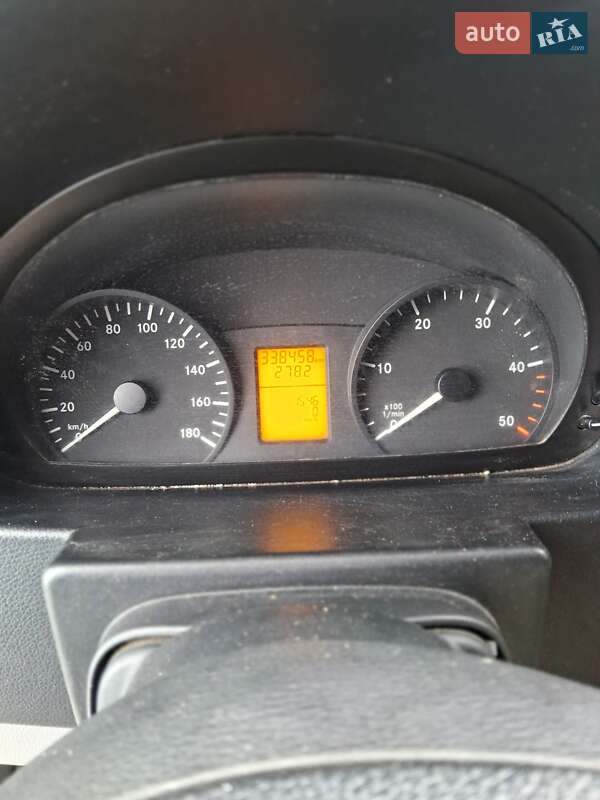 Грузовой фургон Mercedes-Benz Sprinter 2010 в Львове