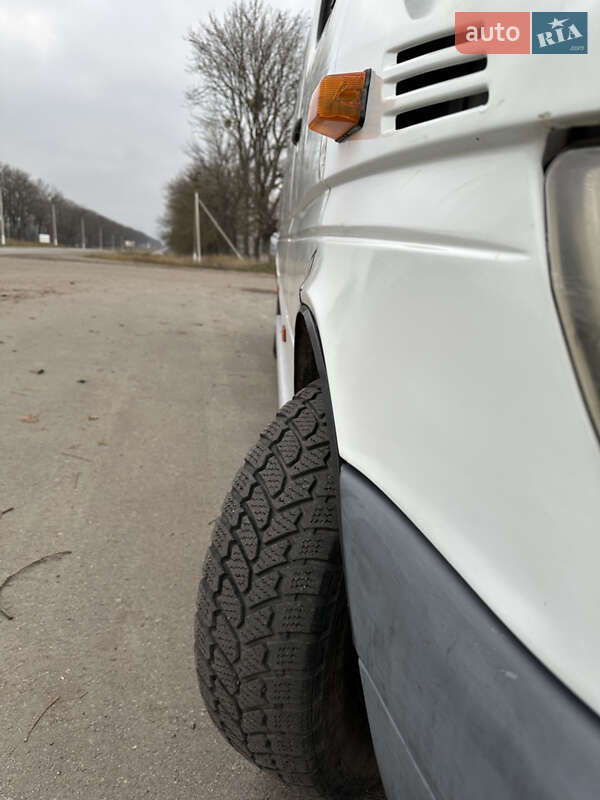 Вантажний фургон Mercedes-Benz Sprinter 2003 в Вінниці