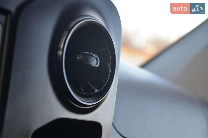 Вантажний фургон Mercedes-Benz Sprinter 2019 в Дрогобичі фото 60 Вантажний фургон Mercedes-Benz Sprinter 2019 в Дрогобичі