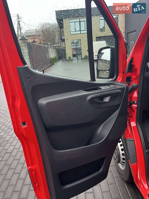 Вантажний фургон Mercedes-Benz Sprinter 2020 в Рівному