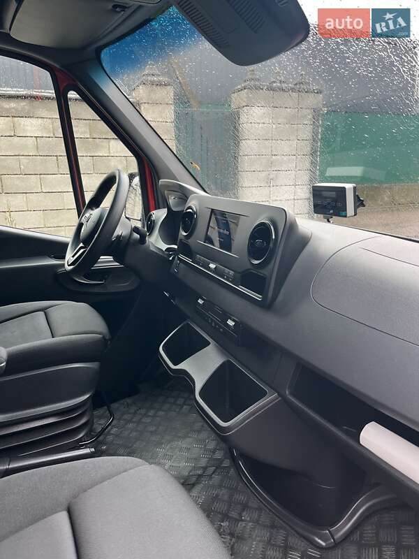 Вантажний фургон Mercedes-Benz Sprinter 2020 в Рівному