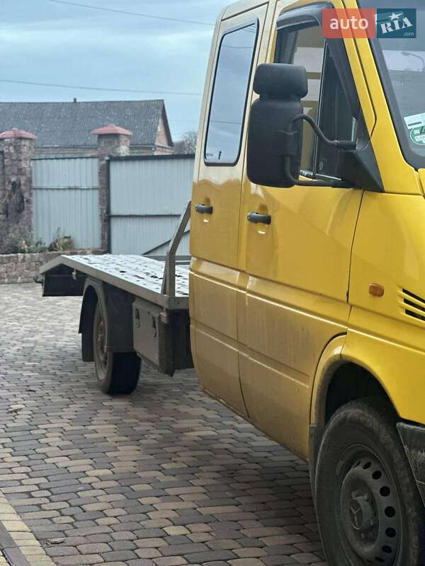 Эвакуатор Mercedes-Benz Sprinter 2004 в Любаре