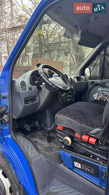 Вантажний фургон Mercedes-Benz Sprinter 2005 в Одесі