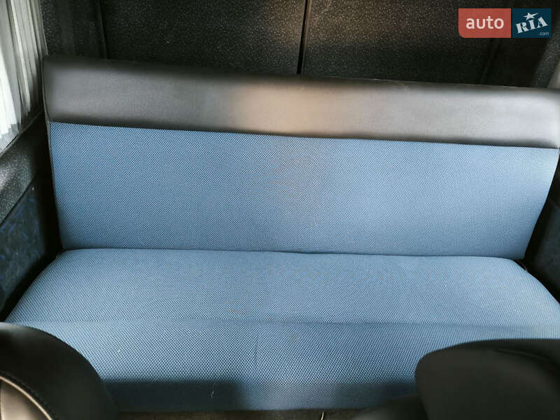 Мінівен Mercedes-Benz Sprinter 2004 в Гадячі