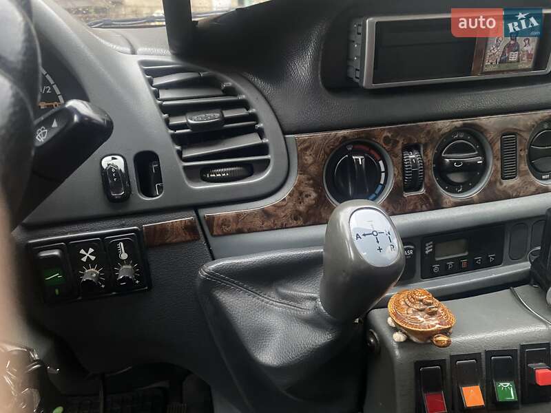 Туристичний / Міжміський автобус Mercedes-Benz Sprinter 2001 в Тячеві