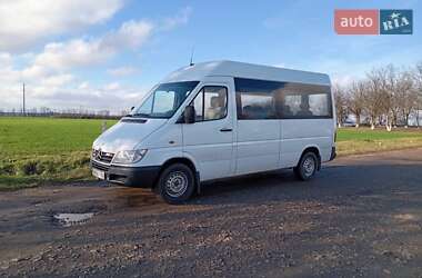 Вантажопасажирський фургон Mercedes-Benz Sprinter 2004 в Тульчині