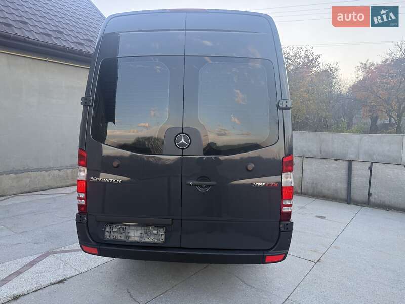 Вантажний фургон Mercedes-Benz Sprinter 2011 в Малинцях