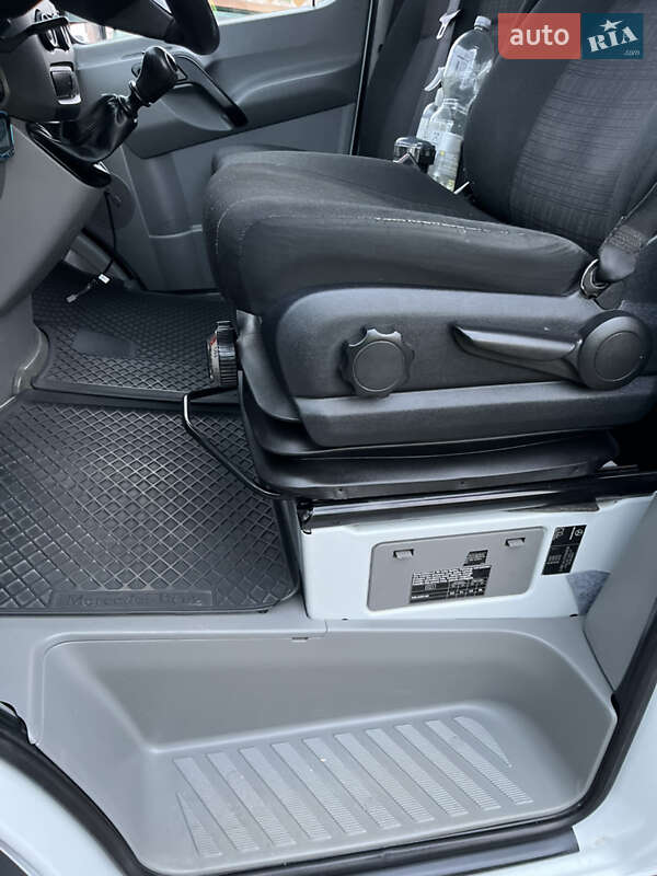 Мінівен Mercedes-Benz Sprinter 2015 в Чорткові