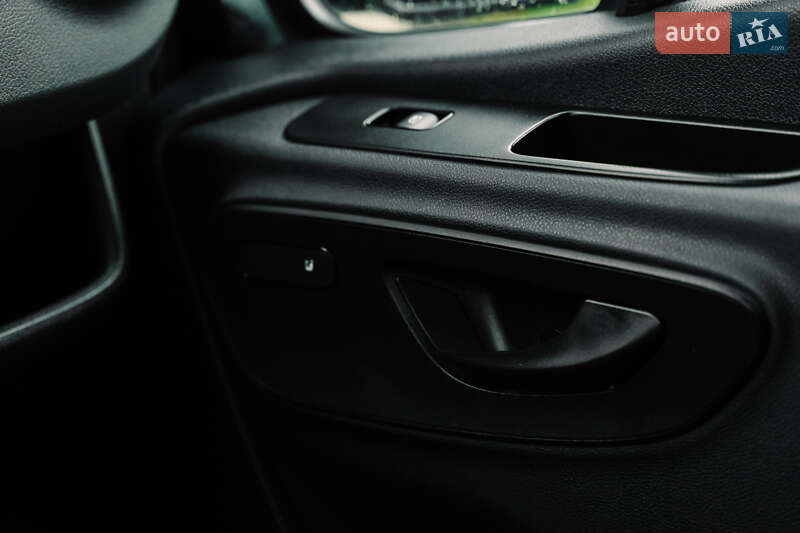 Мінівен Mercedes-Benz Sprinter 2023 в Ужгороді фото 62 Мінівен Mercedes-Benz Sprinter 2023 в Ужгороді