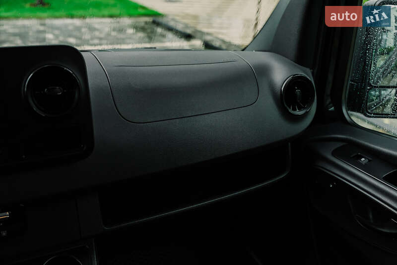 Мінівен Mercedes-Benz Sprinter 2023 в Ужгороді фото 63 Мінівен Mercedes-Benz Sprinter 2023 в Ужгороді