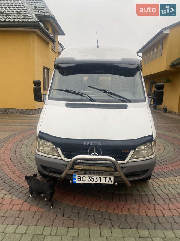 Mercedes-Benz Sprinter 2004