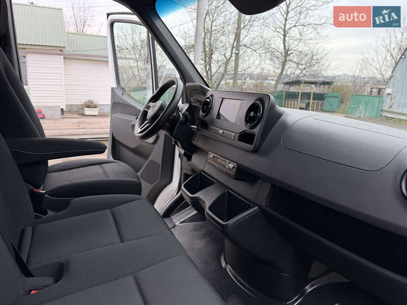 Вантажний фургон Mercedes-Benz Sprinter 2020 в Рівному