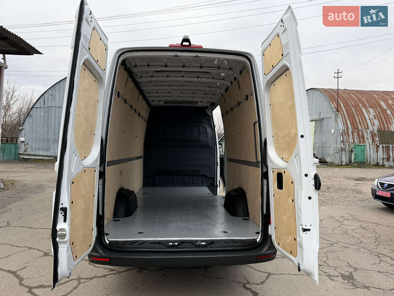 Вантажний фургон Mercedes-Benz Sprinter 2020 в Рівному