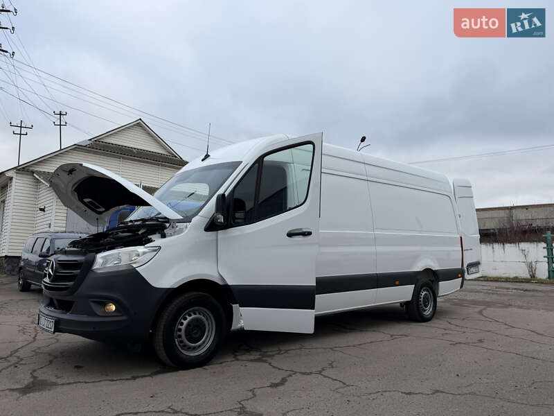 Вантажний фургон Mercedes-Benz Sprinter 2020 в Рівному