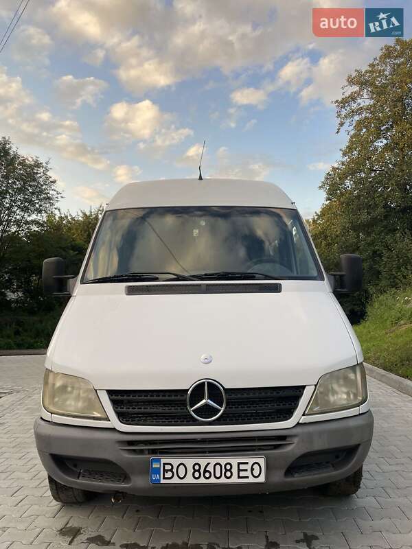 Mercedes-Benz Sprinter 2005