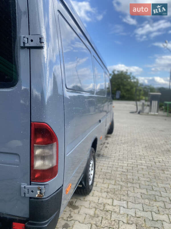 Мікроавтобус Mercedes-Benz Sprinter 2004 в Коломиї фото 14 Мікроавтобус Mercedes-Benz Sprinter 2004 в Коломиї