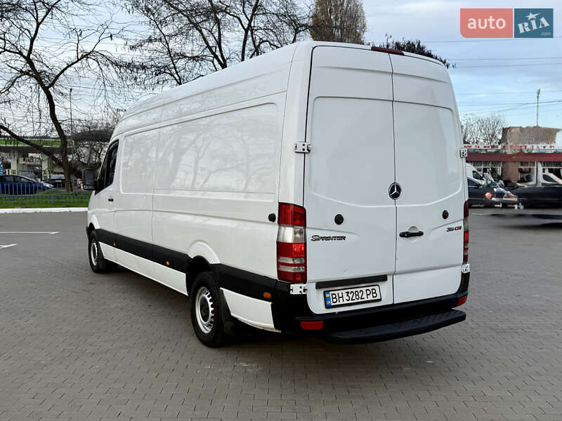 Вантажопасажирський фургон Mercedes-Benz Sprinter 2012 в Одесі