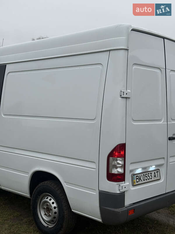 Вантажопасажирський фургон Mercedes-Benz Sprinter 2004 в Березному