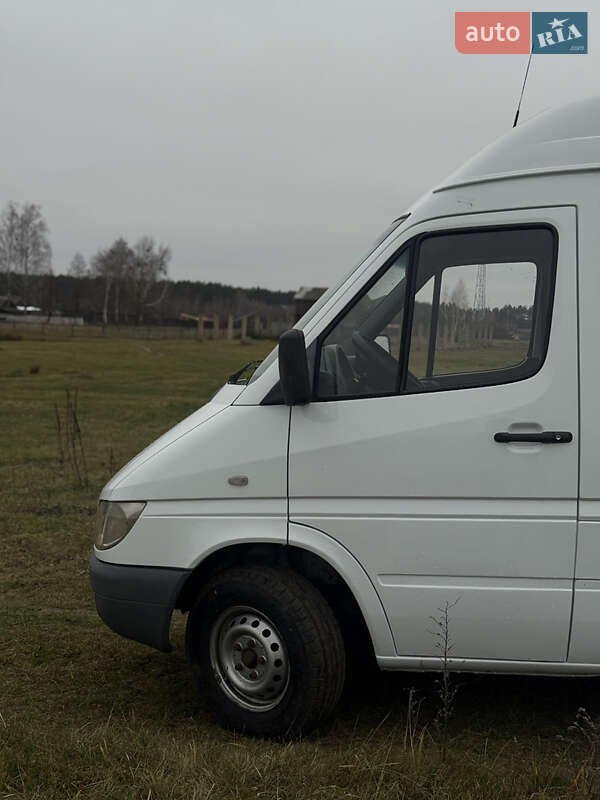 Вантажопасажирський фургон Mercedes-Benz Sprinter 2004 в Березному