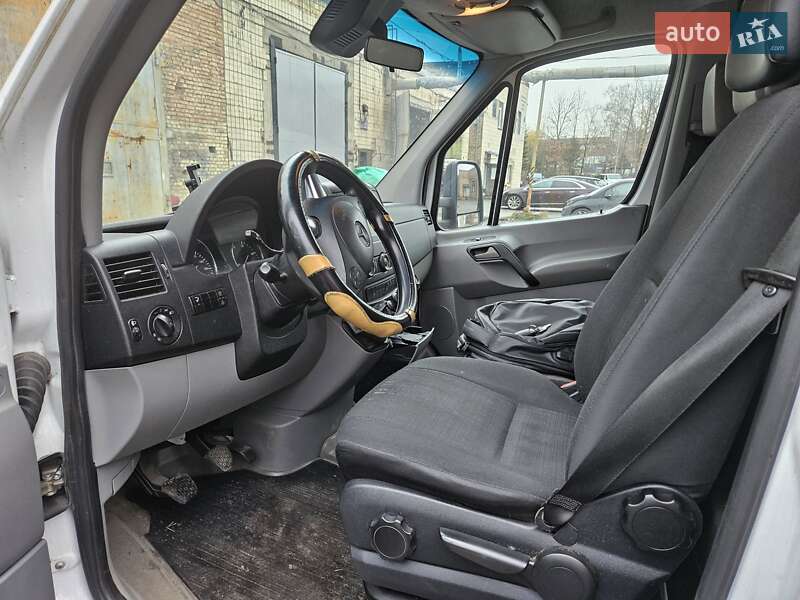 Тентований Mercedes-Benz Sprinter 2014 в Києві фото 7 Тентований Mercedes-Benz Sprinter 2014 в Києві