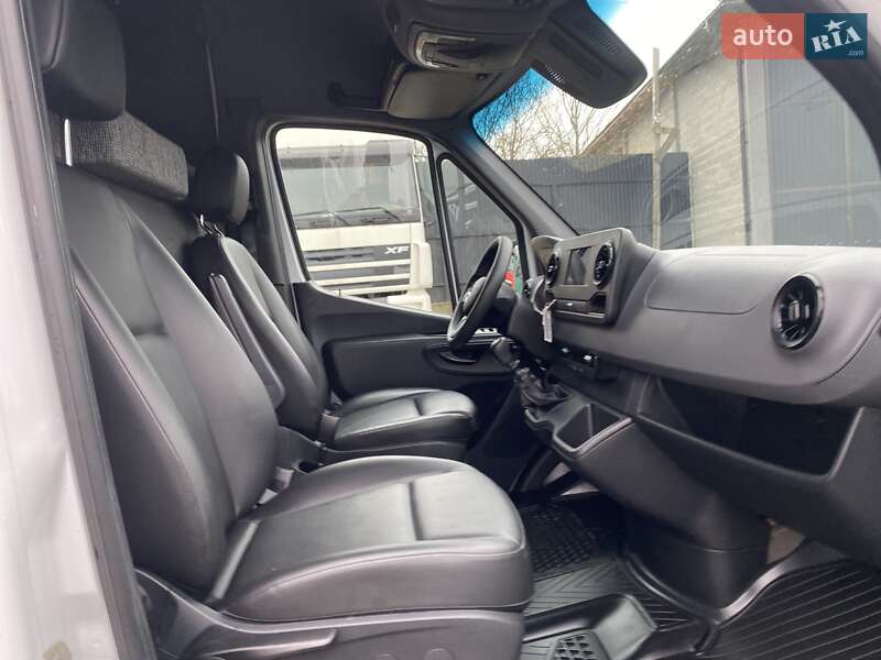 Вантажний фургон Mercedes-Benz Sprinter 2021 в Хусті