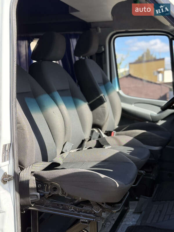 Минивэн Mercedes-Benz Sprinter 2005 в Звягеле фото 7 Минивэн Mercedes-Benz Sprinter 2005 в Звягеле