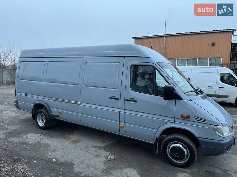 Вантажний фургон Mercedes-Benz Sprinter 2006 в Рівному фото 5 Вантажний фургон Mercedes-Benz Sprinter 2006 в Рівному