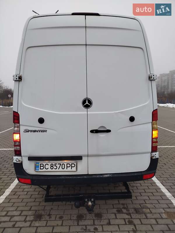 Вантажний фургон Mercedes-Benz Sprinter 2012 в Дрогобичі