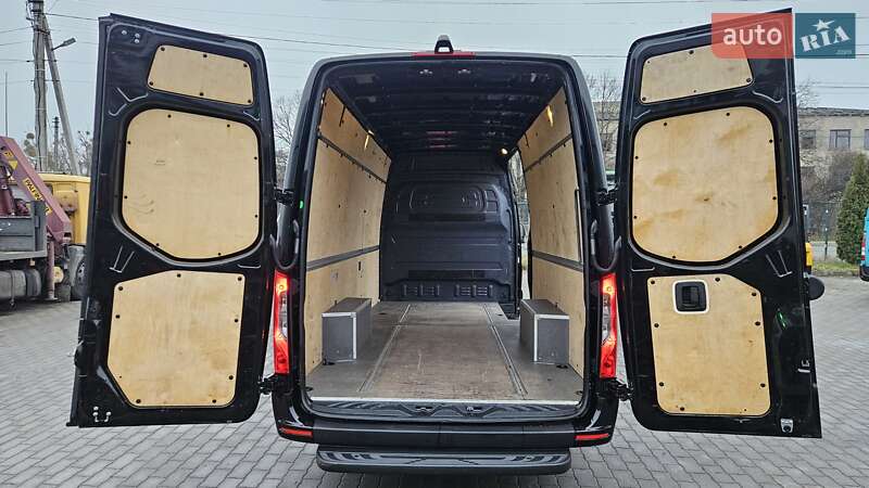Вантажний фургон Mercedes-Benz Sprinter 2020 в Радомишлі