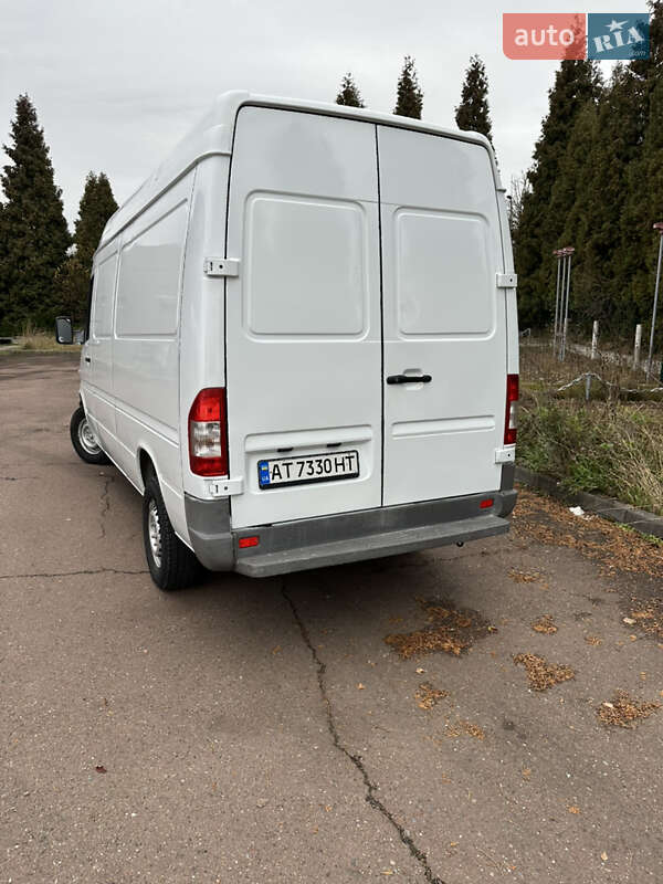 Грузовой фургон Mercedes-Benz Sprinter 2004 в Ивано-Франковске