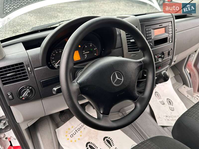 Вантажний фургон Mercedes-Benz Sprinter 2018 в Рівному