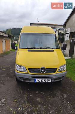 Вантажопасажирський фургон Mercedes-Benz Sprinter 2004 в Воловцю