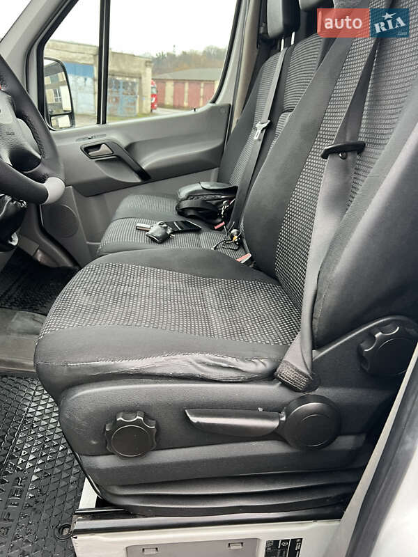 Вантажний фургон Mercedes-Benz Sprinter 2006 в Чернівцях