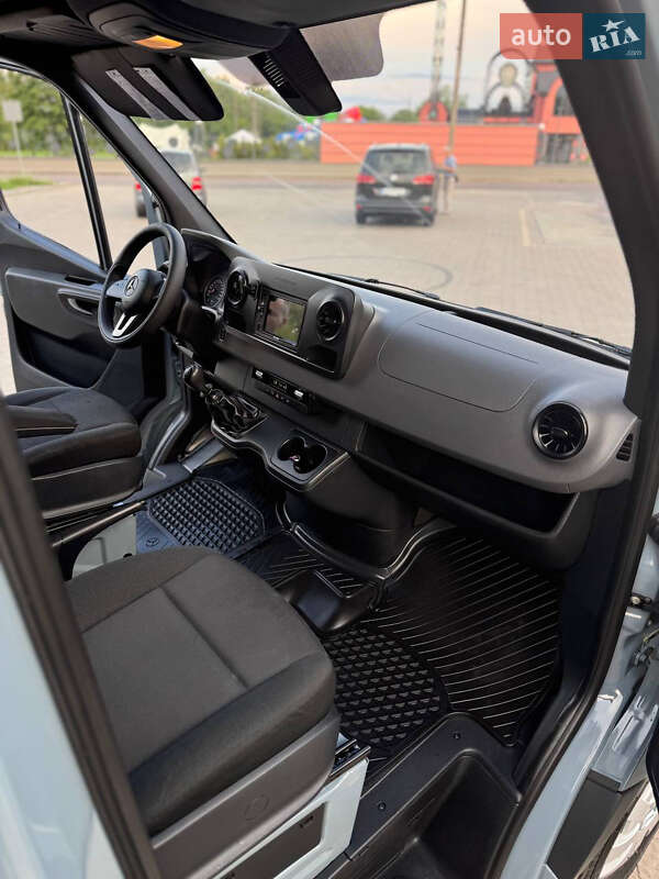 Вантажний фургон Mercedes-Benz Sprinter 2019 в Дрогобичі