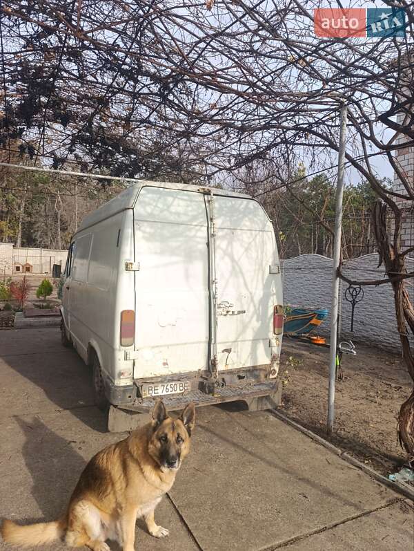 Вантажний фургон Mercedes-Benz Sprinter 1994 в Вознесенську фото 4 Вантажний фургон Mercedes-Benz Sprinter 1994 в Вознесенську