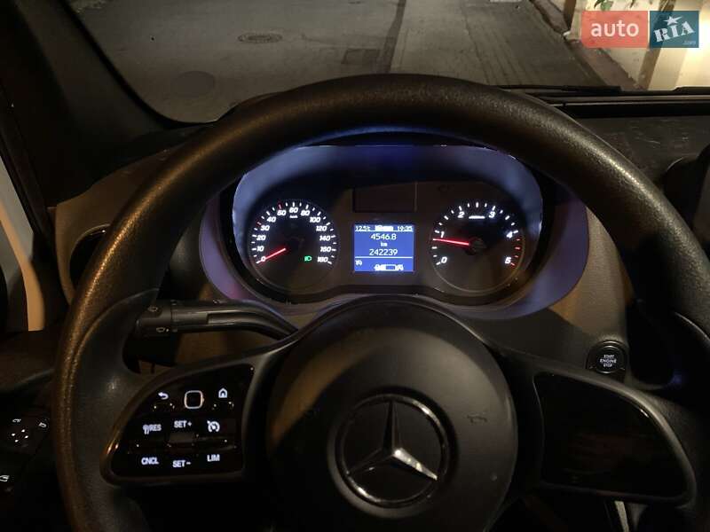 Мінівен Mercedes-Benz Sprinter 2023 в Львові фото 44 Мінівен Mercedes-Benz Sprinter 2023 в Львові