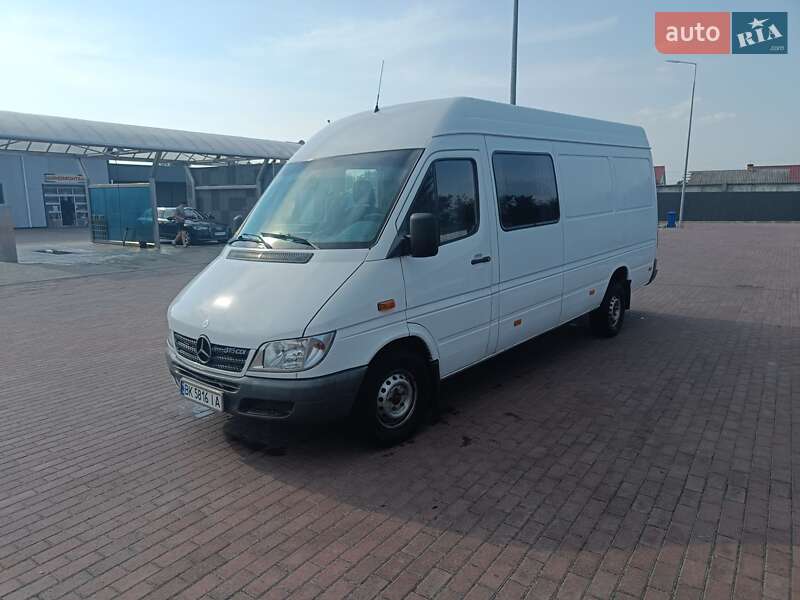 Вантажопасажирський фургон Mercedes-Benz Sprinter 2005 в Сарнах