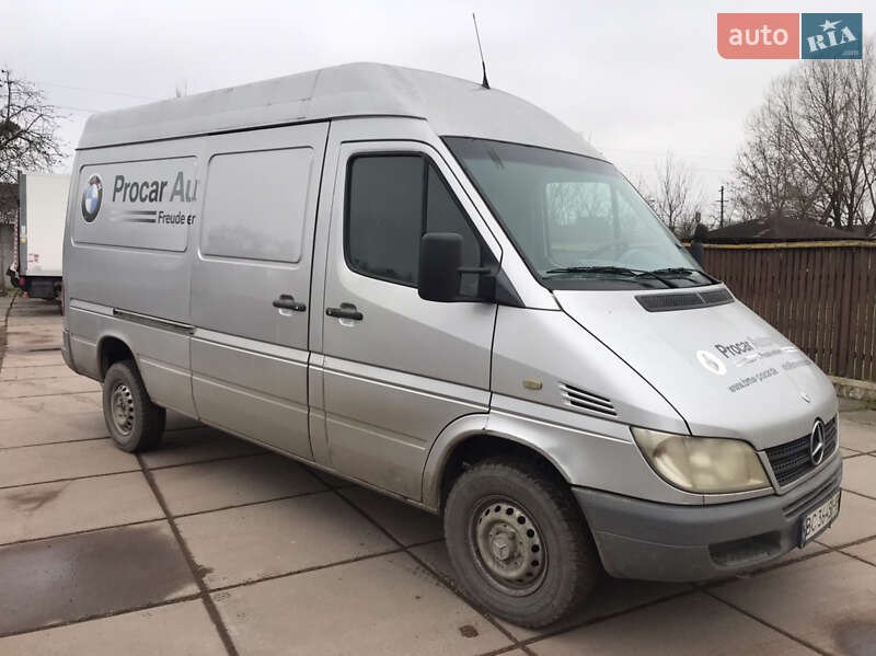 Вантажний фургон Mercedes-Benz Sprinter 2005 в Шептицькому фото 6 Вантажний фургон Mercedes-Benz Sprinter 2005 в Шептицькому