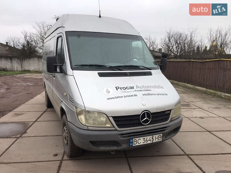 Вантажний фургон Mercedes-Benz Sprinter 2005 в Шептицькому фото 7 Вантажний фургон Mercedes-Benz Sprinter 2005 в Шептицькому