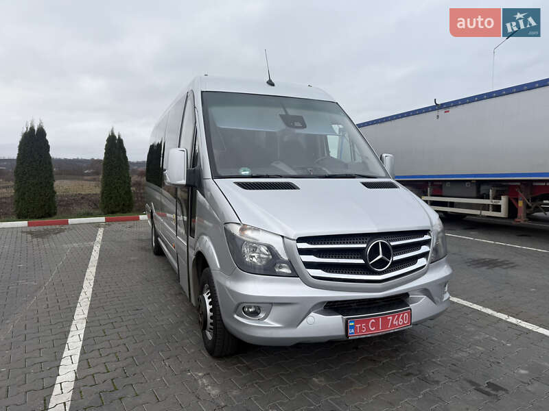 Туристичний / Міжміський автобус Mercedes-Benz Sprinter 2018 в Чернівцях