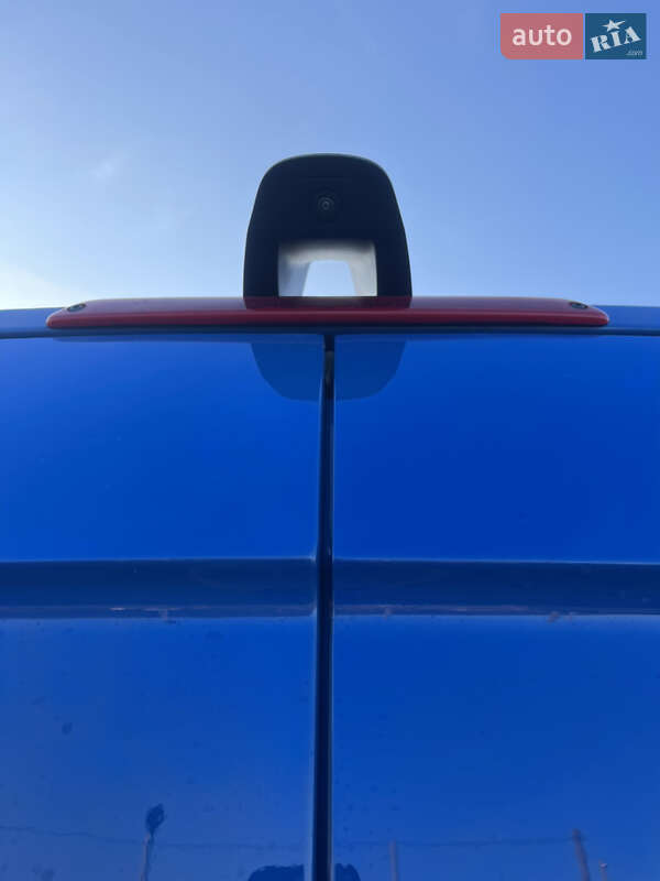 Грузовой фургон Mercedes-Benz Sprinter 2021 в Виноградове фото 12 Грузовой фургон Mercedes-Benz Sprinter 2021 в Виноградове