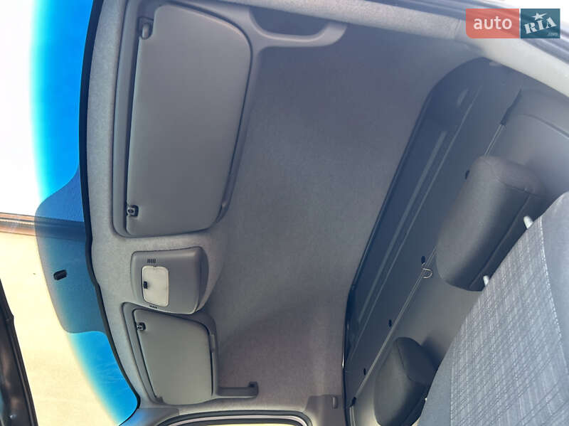 Грузовой фургон Mercedes-Benz Sprinter 2018 в Тячеве фото 29 Грузовой фургон Mercedes-Benz Sprinter 2018 в Тячеве