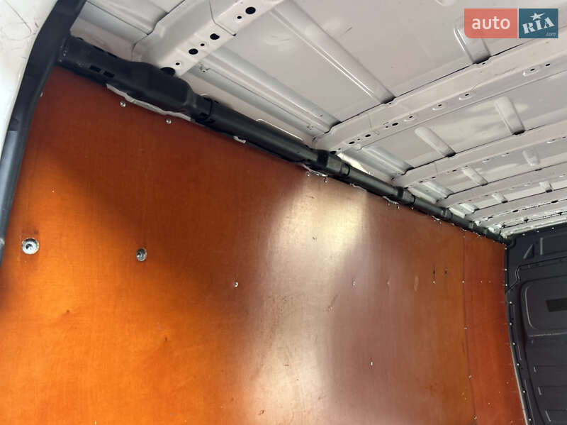 Грузовой фургон Mercedes-Benz Sprinter 2018 в Тячеве фото 82 Грузовой фургон Mercedes-Benz Sprinter 2018 в Тячеве