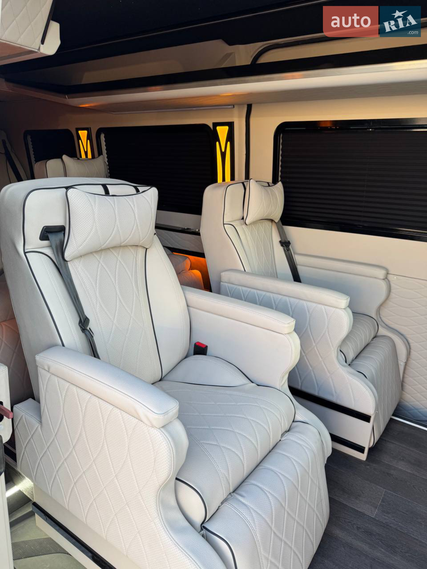 2020 Mercedes-Benz Sprinter - мініатюра 9